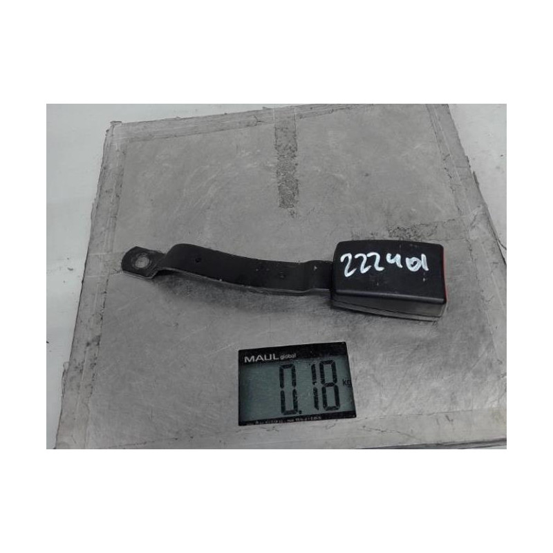 Attache ceinture avant droit VOLKSWAGEN POLO 4