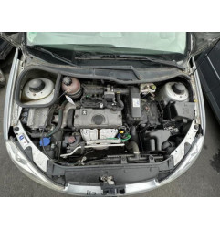 Attache ceinture avant droit PEUGEOT 206 Photo n°8