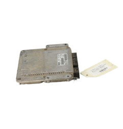 Calculateur moteur CITROEN C8 Photo n°4