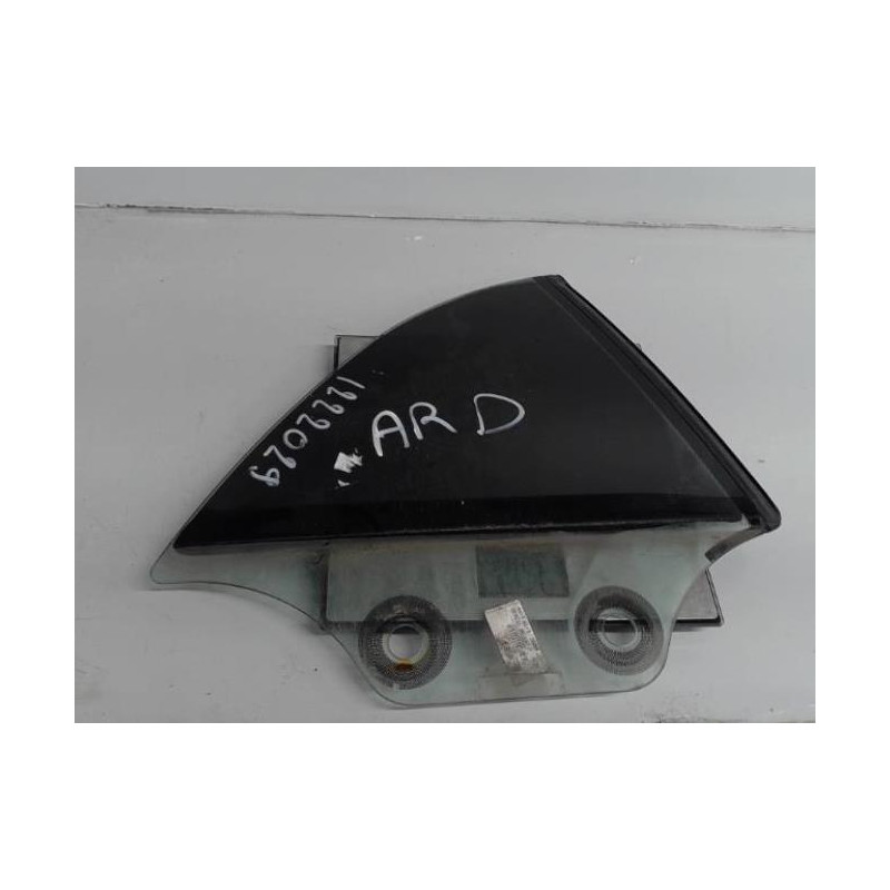 Vitre arriere droit BMW SERIE 1 E88