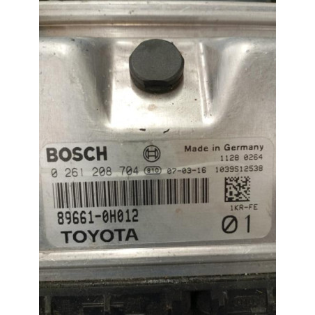 Calculateur moteur TOYOTA YARIS 1 Photo n°1