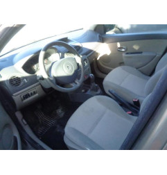 Verin de coffre RENAULT CLIO 3 Photo n°5