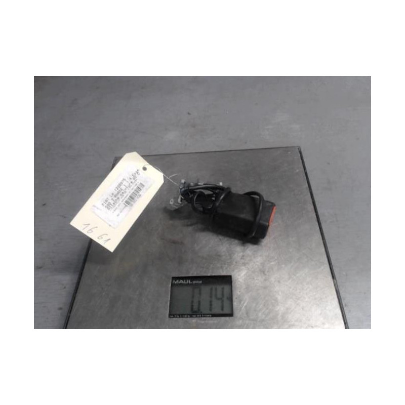 Attache ceinture avant droit FIAT 500 2