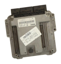 Calculateur moteur RENAULT CLIO 4 Photo n°6