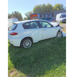 Feu arriere principal gauche (feux) ALFA ROMEO 147 Photo n°9