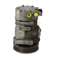 Compresseur clim RENAULT MODUS Photo n°4