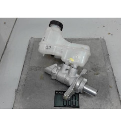 Maitre cylindre (freinage) RENAULT MEGANE 4 Photo n°3