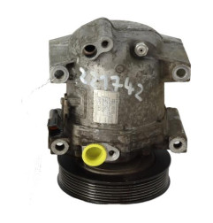 Compresseur clim NISSAN NAVARA 1 Photo n°2