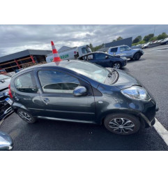 Verin de coffre PEUGEOT 107 Photo n°16