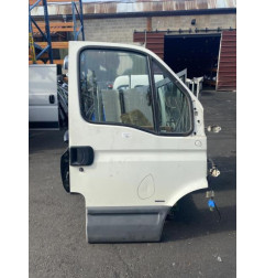 Porte avant droit IVECO DAILY 4 Photo n°1