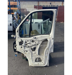 Porte avant droit IVECO DAILY 4