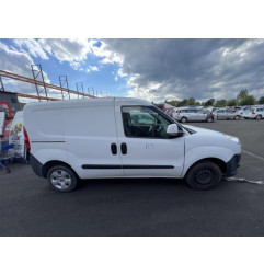 Attache ceinture avant droit FIAT DOBLO 2 Photo n°13