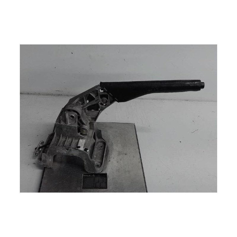 Levier frein à main VOLKSWAGEN TOURAN 1