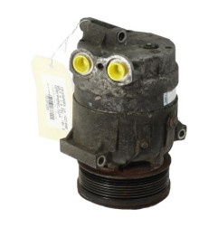 Compresseur clim VOLKSWAGEN GOLF 5 Photo n°2