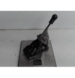 Levier de vitesses TOYOTA YARIS 1
