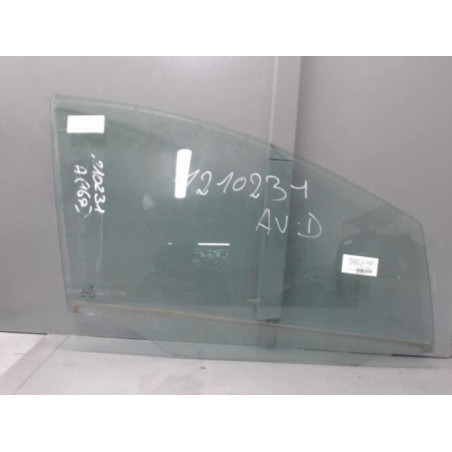 Vitre avant droit MERCEDES CLASSE A 169 Photo n°1