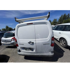 Attache ceinture avant gauche PEUGEOT PARTNER 2 Photo n°4