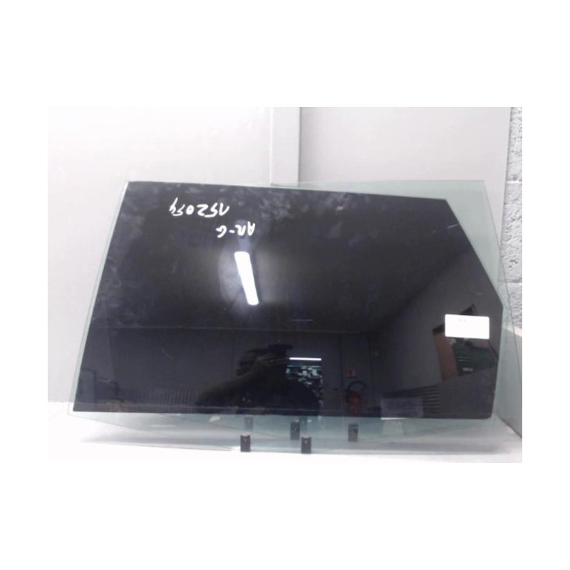 Vitre arriere gauche AUDI A6 2