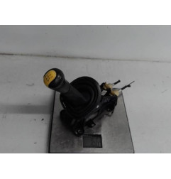 Levier de vitesses TOYOTA YARIS 2 Photo n°4