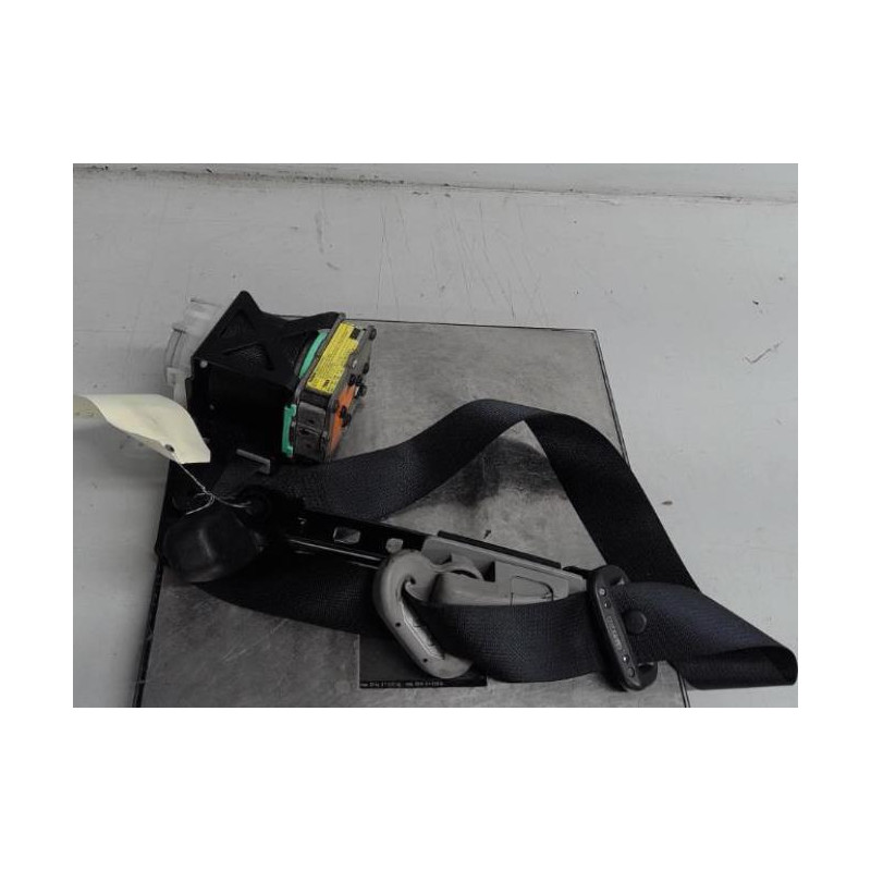 Ceinture avant droit TOYOTA YARIS 2