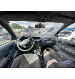 Pompe de direction RENAULT MEGANE 1 Photo n°11