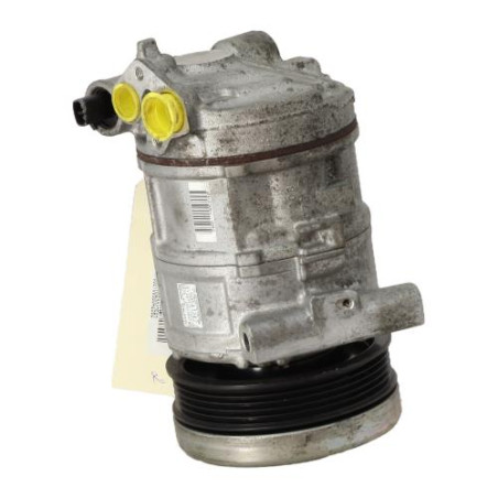 Compresseur clim FIAT FIORINO 3 Photo n°2