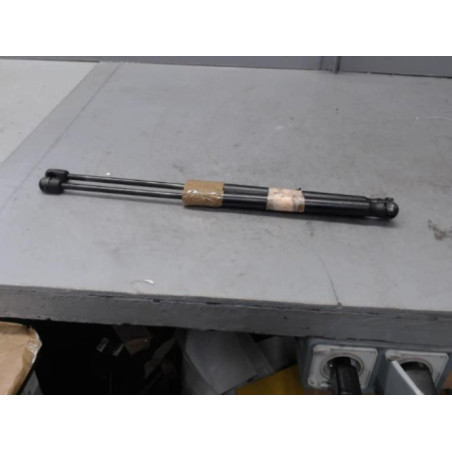 Verin de coffre SKODA ROOMSTER Photo n°1