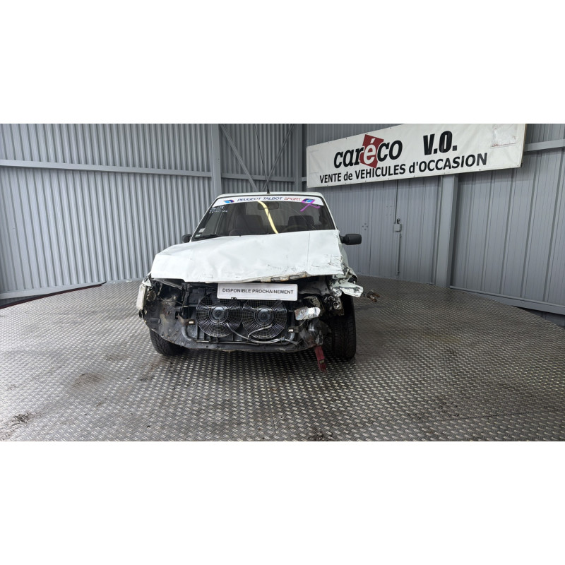 Moteur essuie glace avant PEUGEOT 205