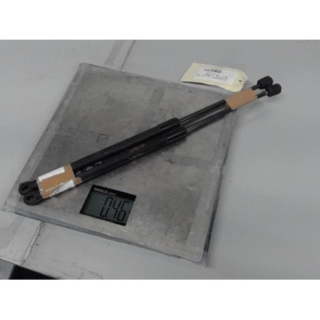 Verin de coffre VOLKSWAGEN SCIROCCO 3