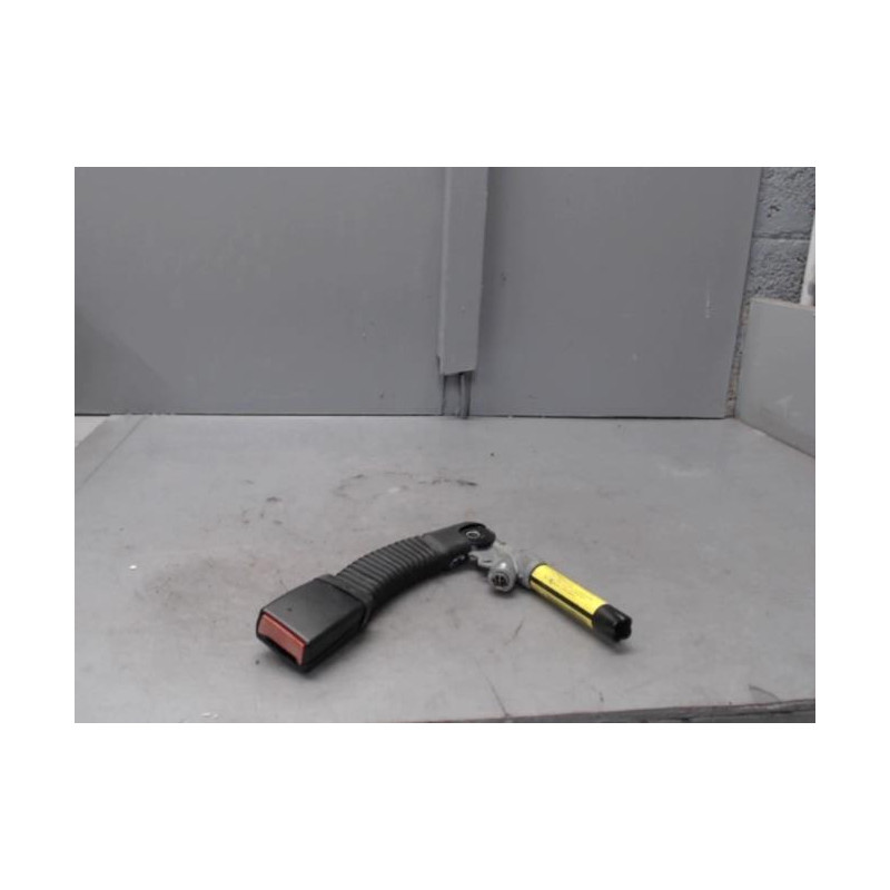 Attache ceinture avant droit BMW X3 E83