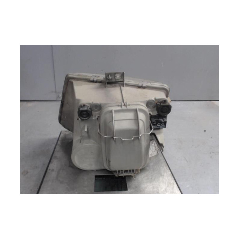 Optique avant principal droit (feux)(phare) MERCEDES VITO 638