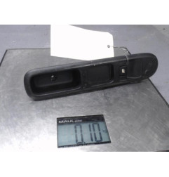 Interrupteur de leve vitre avant droit PEUGEOT 5008 1