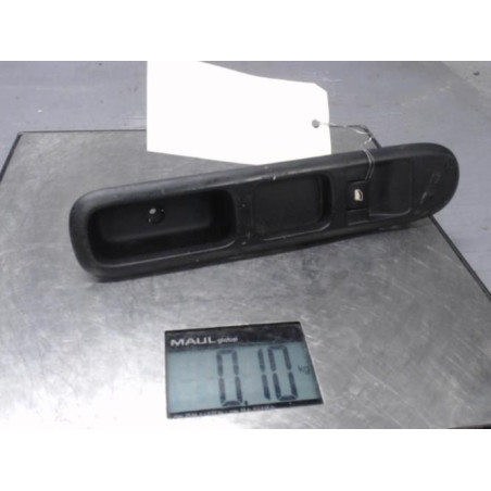 Interrupteur de leve vitre avant droit PEUGEOT 5008 1