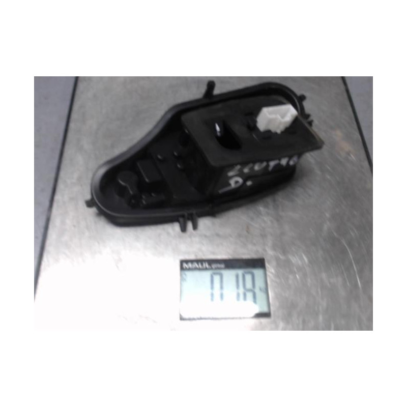 Platine feu arriere droit CITROEN C3 2