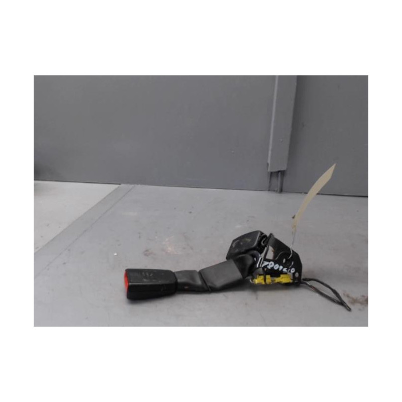 Attache ceinture arriere droit MERCEDES CLASSE C 204