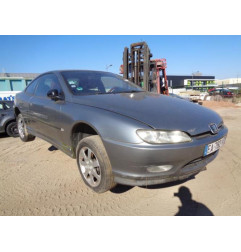 Attache ceinture arriere droit PEUGEOT 406 Photo n°4