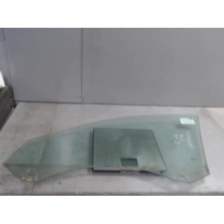 Vitre avant droit AUDI A6 3 Photo n°1