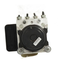 Bloc ABS (freins anti-blocage) TOYOTA YARIS 3 Photo n°5