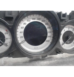 Compteur MERCEDES CLASSE C 204 Photo n°1