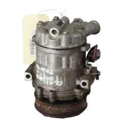 Compresseur clim FIAT GRANDE PUNTO Photo n°4