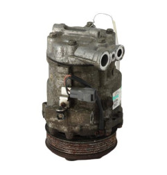 Compresseur clim FIAT GRANDE PUNTO Photo n°5