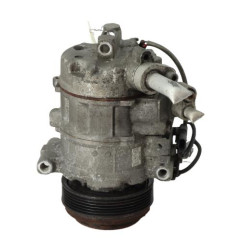 Compresseur clim BMW SERIE 1 E81 Photo n°4