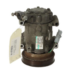 Compresseur clim RENAULT GRAND MODUS Photo n°2