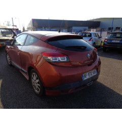 Attache ceinture arriere gauche RENAULT MEGANE 3 Photo n°7