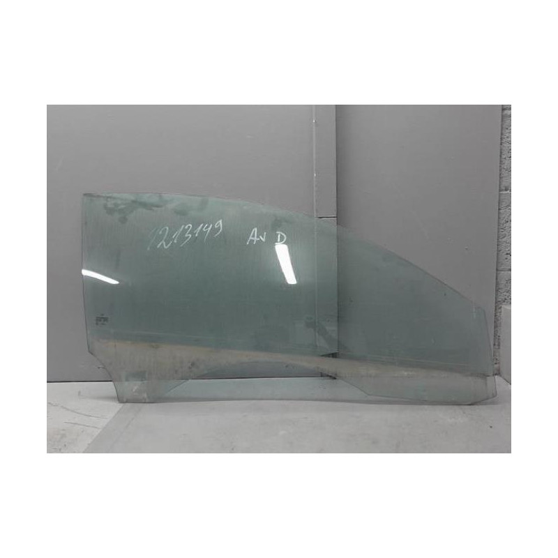 Vitre avant droit MERCEDES CLASSE CLK 209