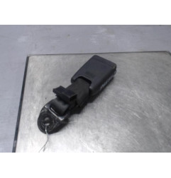 Attache ceinture arriere droit PEUGEOT 108