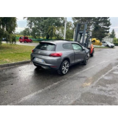 Vitre avant gauche VOLKSWAGEN SCIROCCO 3 Photo n°3