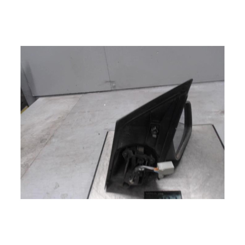 Retroviseur droit FORD FOCUS 2