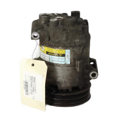 Compresseur clim RENAULT SCENIC 2 Photo n°1