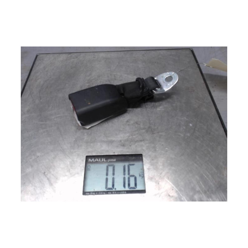 Attache ceinture arriere droit TOYOTA AYGO 2